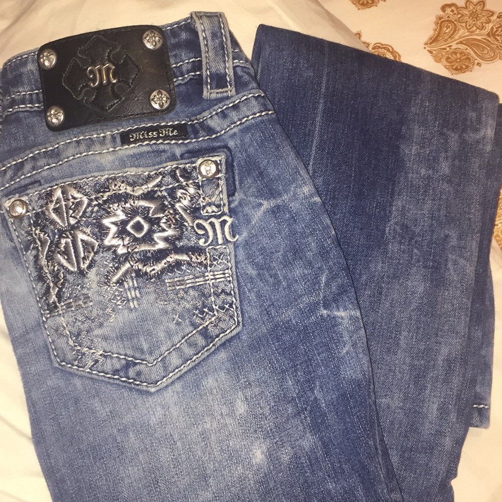 Miss Me Jeans | 24 |